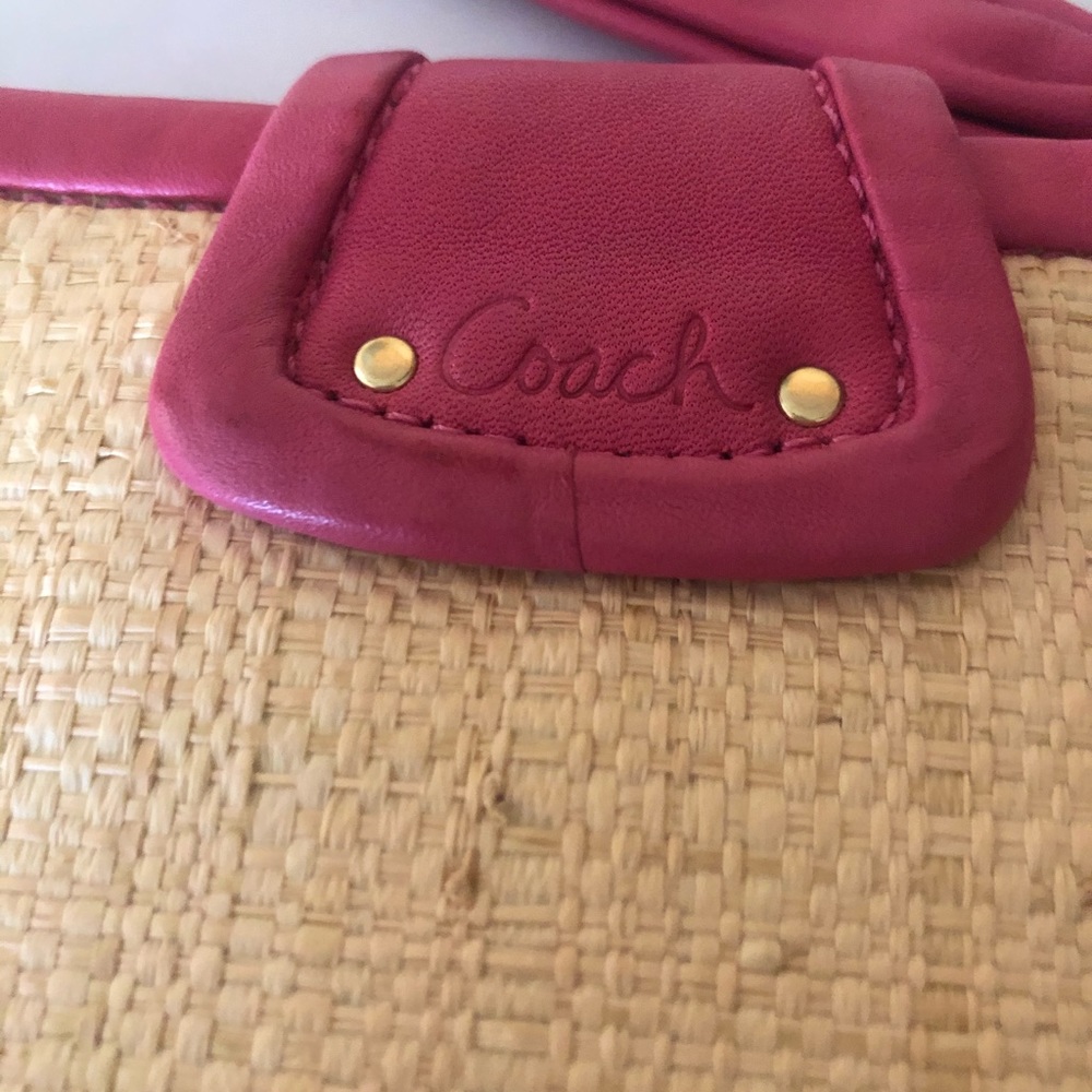 Authentic Coach Park Leather Clutch in pink/ straw - Picture 3 of 7